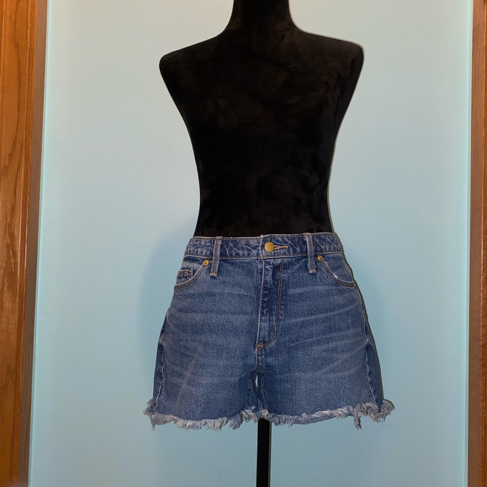 Universal thread Jean shorts size 28 medium wash